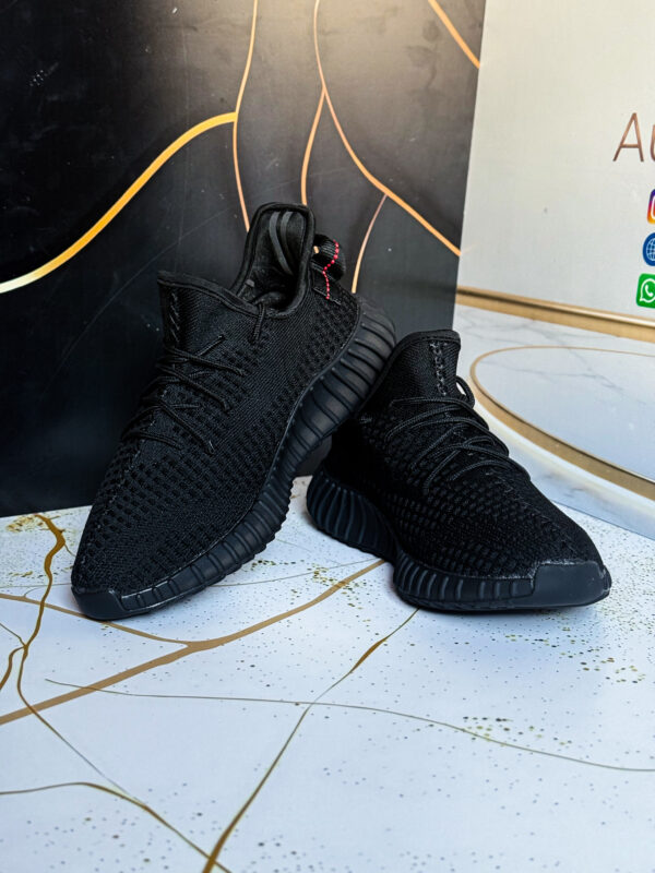 ShadowFlex Black Knit Sneakers