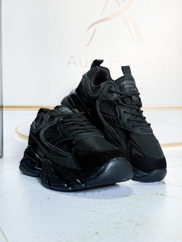 Xieshen Sport Black Chunky Air-Cushion Sneakers